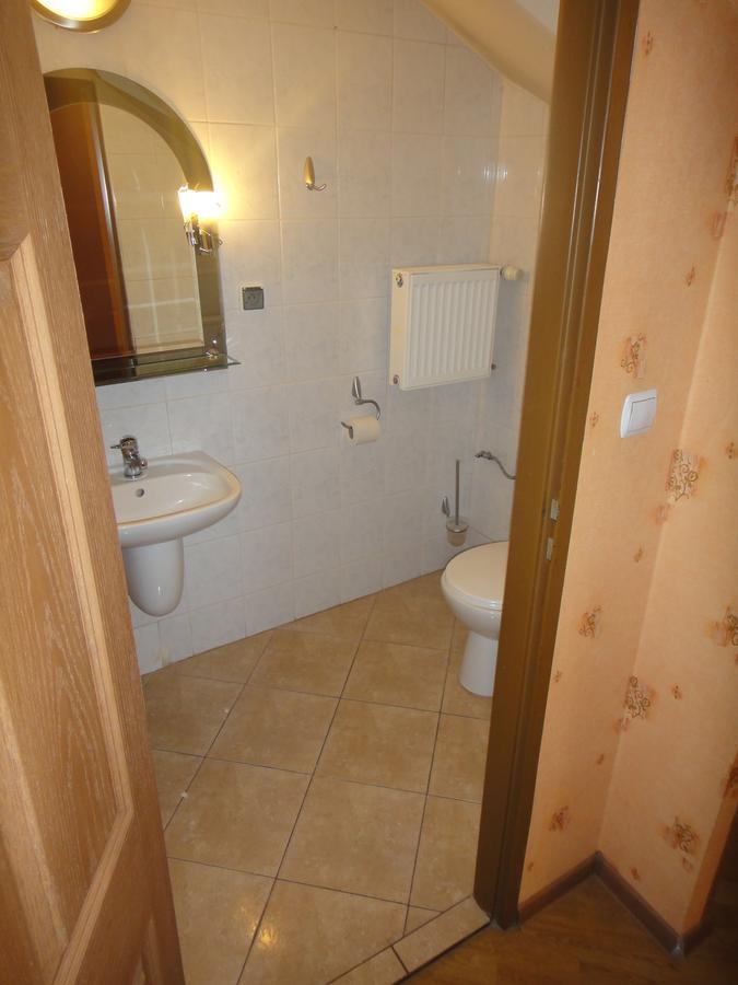 Adampol Pokoje Strumien Habitación foto